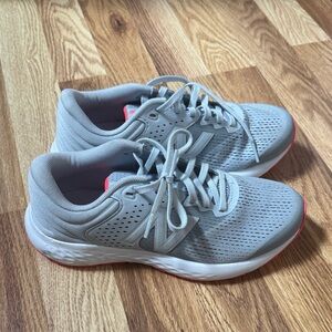 New Balance Women's Light Gray Sneakers